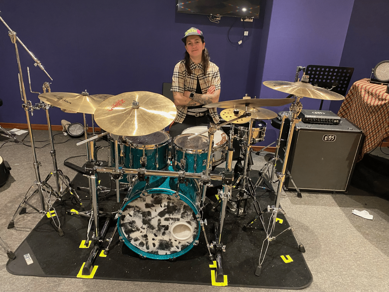 Drum roll please: Former Northbrook alumna and star drummer pays visit ...